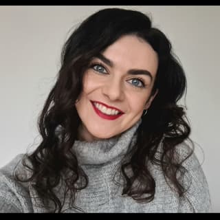 Mrs Sophie Holden - Professional therapist profile photo