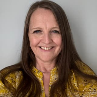 Ms Henrietta Priddie - Professional therapist profile photo